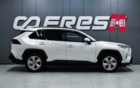 Toyota RAV4, 2021 год, 3 699 000 рублей, 5 фотография
