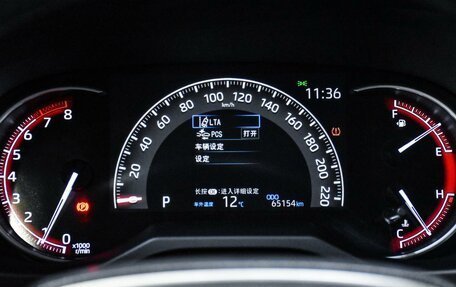 Toyota RAV4, 2021 год, 3 699 000 рублей, 16 фотография