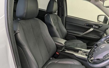 Mitsubishi Eclipse Cross, 2022 год, 2 000 000 рублей, 8 фотография