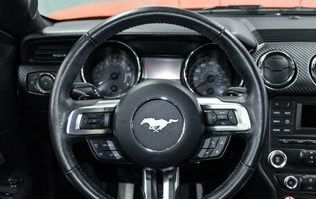 Ford Mustang VI рестайлинг, 2016 год, 3 549 000 рублей, 15 фотография