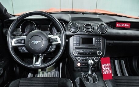 Ford Mustang VI рестайлинг, 2016 год, 3 549 000 рублей, 14 фотография