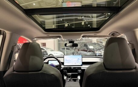 Toyota RAV4, 2026 год, 4 390 000 рублей, 15 фотография