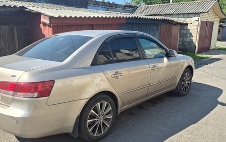Hyundai Sonata VI, 2007 год, 500 000 рублей, 3 фотография