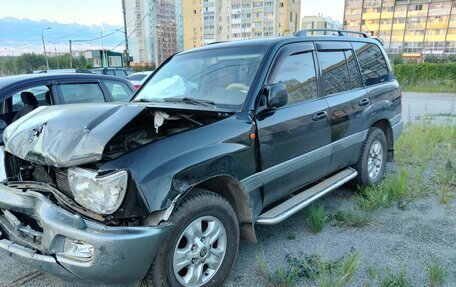 Toyota Land Cruiser 100 рестайлинг 2, 2005 год, 1 300 000 рублей, 2 фотография