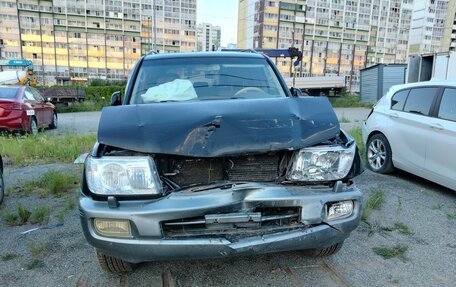 Toyota Land Cruiser 100 рестайлинг 2, 2005 год, 1 300 000 рублей, 5 фотография