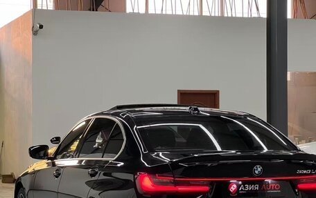 BMW 3 серия, 2024 год, 3 200 000 рублей, 10 фотография