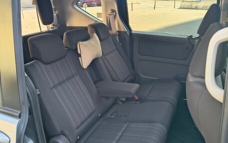 Honda Freed II, 2017 год, 1 495 000 рублей, 6 фотография