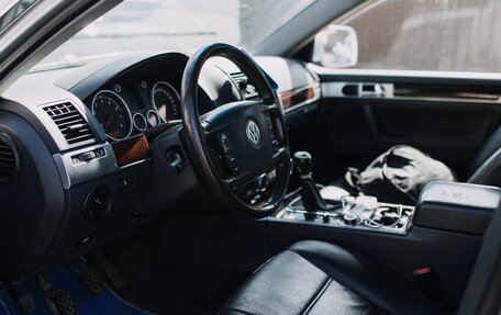 Volkswagen Touareg III, 2004 год, 850 000 рублей, 6 фотография
