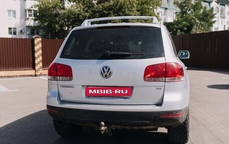 Volkswagen Touareg III, 2004 год, 850 000 рублей, 3 фотография