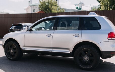 Volkswagen Touareg III, 2004 год, 850 000 рублей, 2 фотография