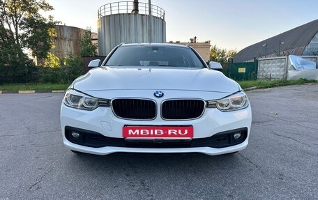 BMW 3 серия, 2016 год, 1 870 000 рублей, 9 фотография