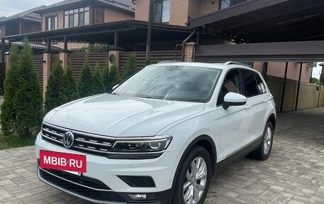 Volkswagen Tiguan II, 2017 год, 2 450 000 рублей, 12 фотография