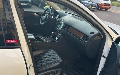 Volkswagen Touareg III, 2016 год, 3 200 000 рублей, 1 фотография