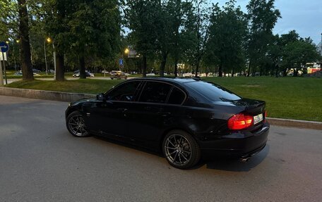 BMW 3 серия, 2011 год, 2 200 000 рублей, 4 фотография