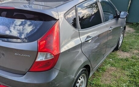 Hyundai Solaris II рестайлинг, 2011 год, 500 000 рублей, 5 фотография