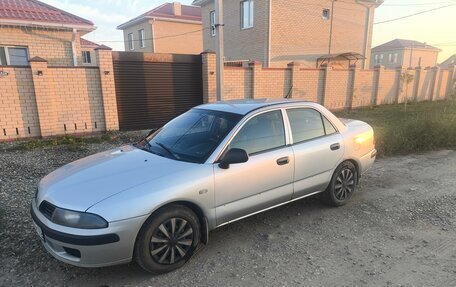 Mitsubishi Carisma I, 2002 год, 240 000 рублей, 3 фотография
