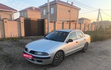Mitsubishi Carisma I, 2002 год, 240 000 рублей, 2 фотография
