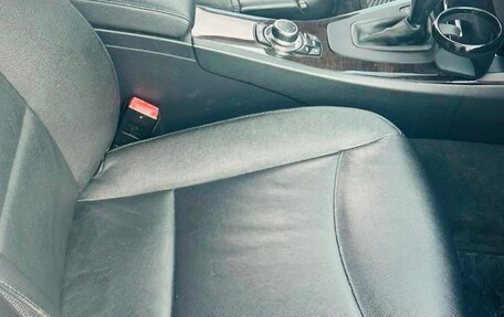BMW 3 серия, 2011 год, 1 150 000 рублей, 16 фотография