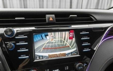 Toyota Camry, 2019 год, 3 000 000 рублей, 17 фотография