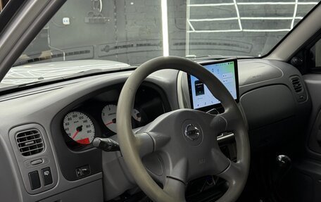 Nissan NP300, 2012 год, 1 250 000 рублей, 6 фотография