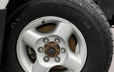 Nissan NP300, 2012 год, 1 250 000 рублей, 16 фотография