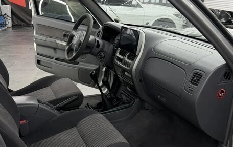 Nissan NP300, 2012 год, 1 250 000 рублей, 10 фотография