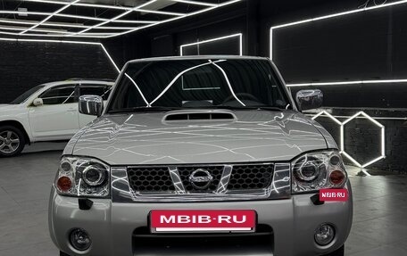 Nissan NP300, 2012 год, 1 250 000 рублей, 20 фотография