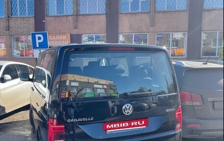 Volkswagen Caravelle T6 рестайлинг, 2022 год, 9 950 000 рублей, 5 фотография