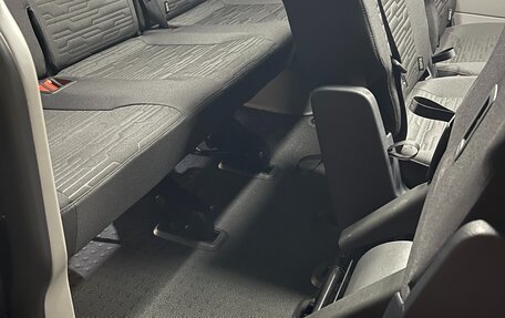 Volkswagen Caravelle T6 рестайлинг, 2022 год, 9 950 000 рублей, 7 фотография