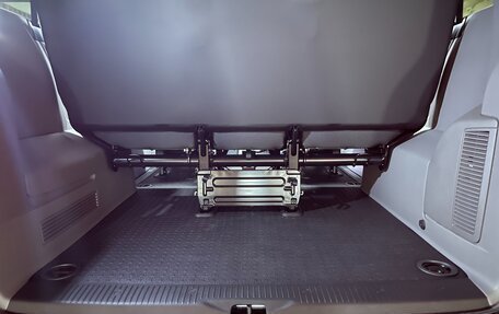 Volkswagen Caravelle T6 рестайлинг, 2022 год, 9 950 000 рублей, 6 фотография