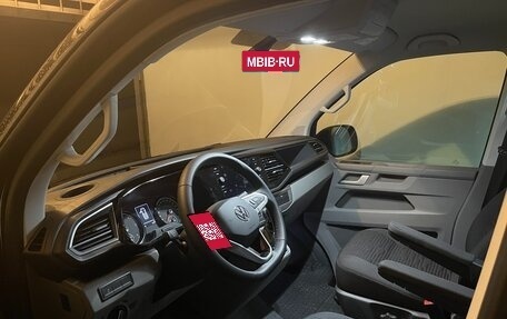 Volkswagen Caravelle T6 рестайлинг, 2022 год, 9 950 000 рублей, 2 фотография