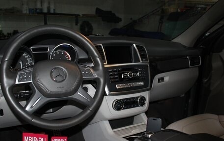 Mercedes-Benz M-Класс, 2012 год, 2 200 000 рублей, 10 фотография