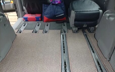 KIA Carnival III, 2007 год, 1 050 000 рублей, 14 фотография