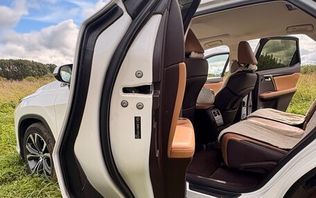 Lexus RX IV рестайлинг, 2018 год, 4 100 000 рублей, 13 фотография