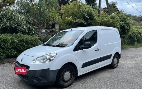 Peugeot Partner II рестайлинг 2, 2012 год, 550 000 рублей, 2 фотография