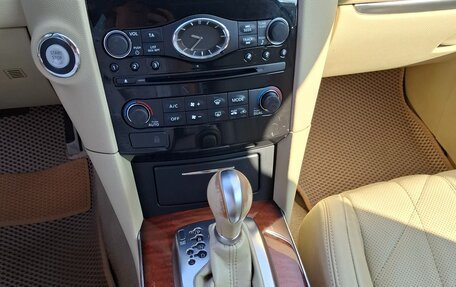 Infiniti QX70, 2017 год, 3 200 000 рублей, 13 фотография