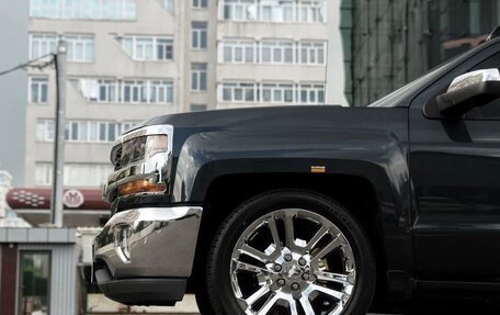 Chevrolet Silverado, 2017 год, 7 700 000 рублей, 6 фотография
