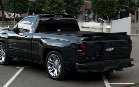 Chevrolet Silverado, 2017 год, 7 700 000 рублей, 14 фотография