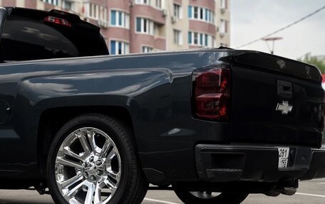 Chevrolet Silverado, 2017 год, 7 700 000 рублей, 16 фотография