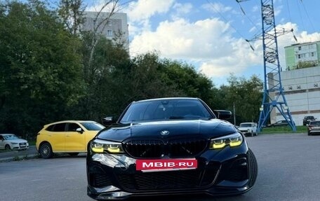 BMW 3 серия, 2019 год, 3 290 000 рублей, 3 фотография