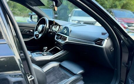BMW 3 серия, 2019 год, 3 290 000 рублей, 14 фотография
