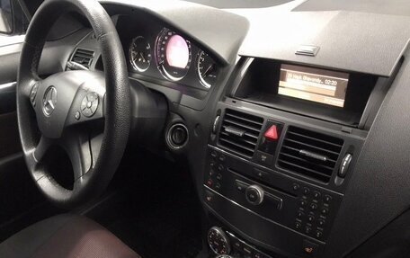 Mercedes-Benz C-Класс, 2008 год, 900 000 рублей, 17 фотография