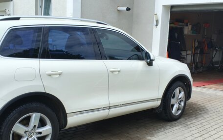 Volkswagen Touareg III, 2010 год, 1 400 000 рублей, 4 фотография