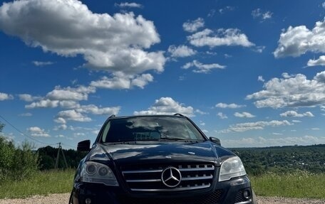 Mercedes-Benz M-Класс, 2011 год, 1 650 000 рублей, 1 фотография