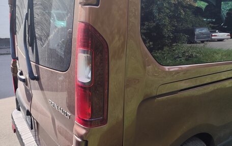 Renault Trafic, 2017 год, 2 600 000 рублей, 7 фотография