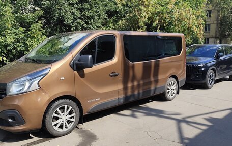 Renault Trafic, 2017 год, 2 600 000 рублей, 4 фотография