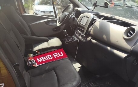 Renault Trafic, 2017 год, 2 600 000 рублей, 10 фотография