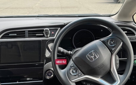 Honda Shuttle II, 2018 год, 1 780 000 рублей, 12 фотография