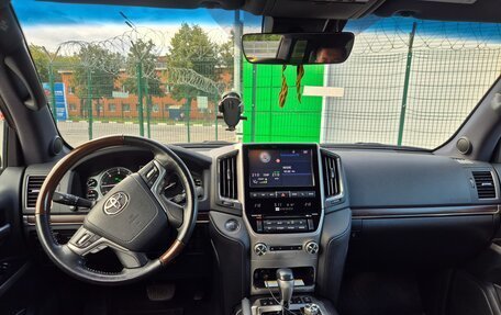 Toyota Land Cruiser 200, 2020 год, 11 000 000 рублей, 10 фотография