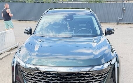 Geely Atlas, 2024 год, 2 500 000 рублей, 2 фотография